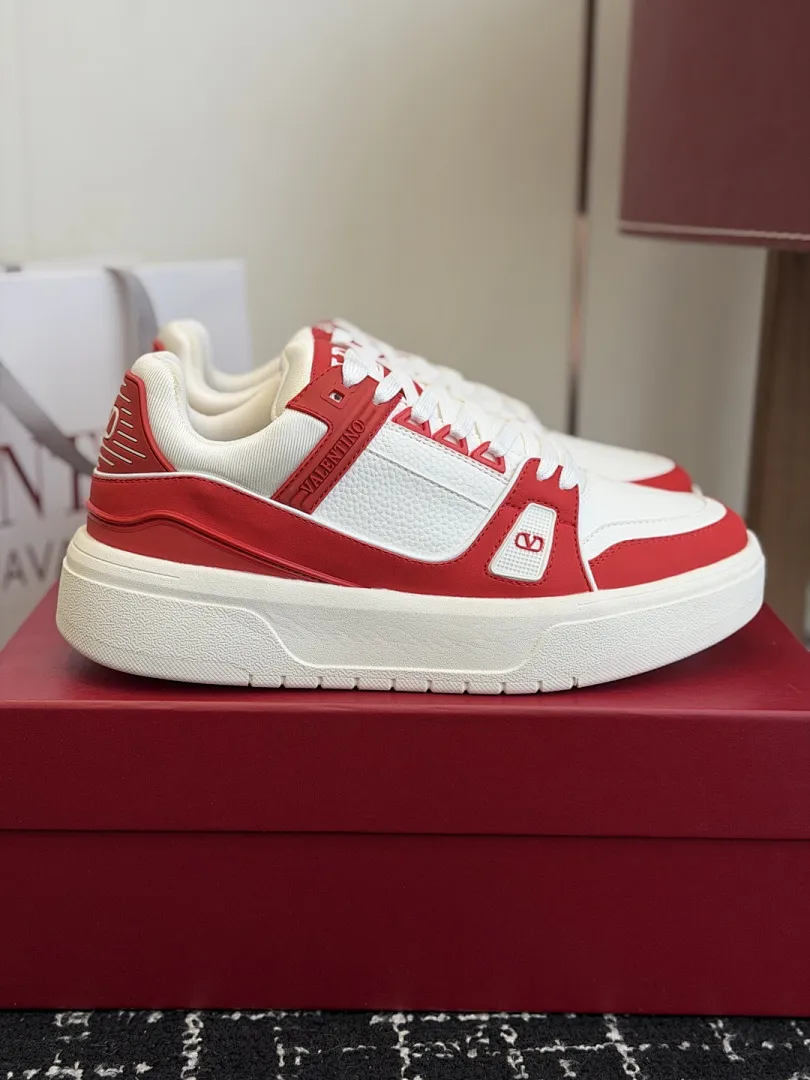 Valentino 0052