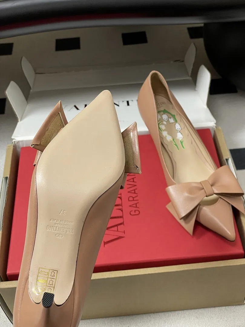Valentino 052