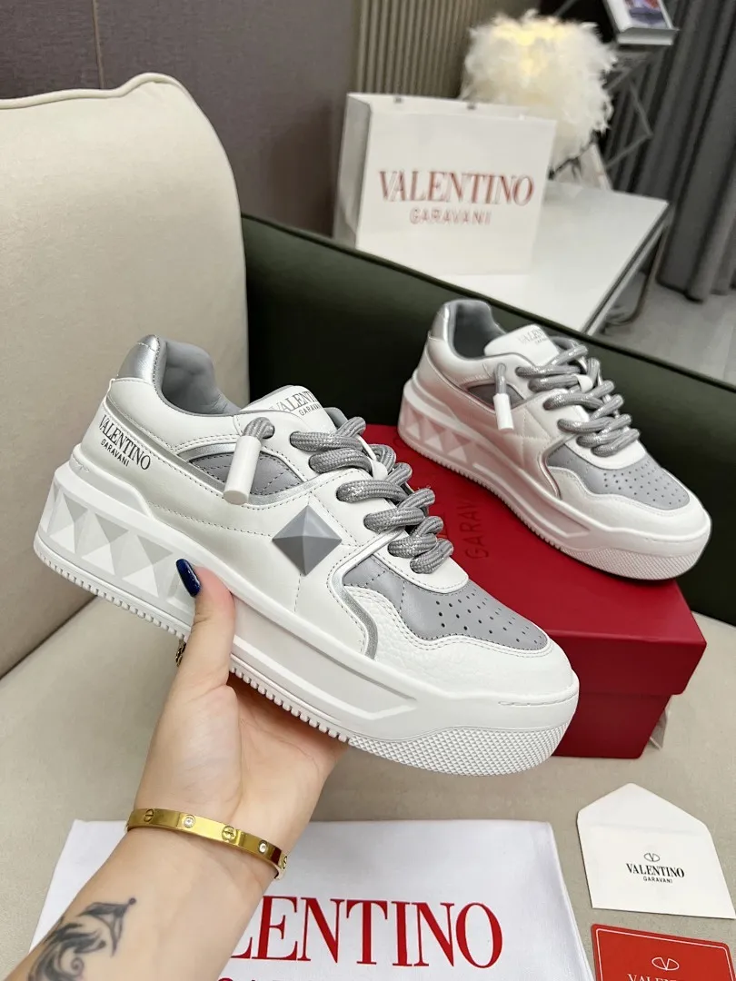Valentino 0011