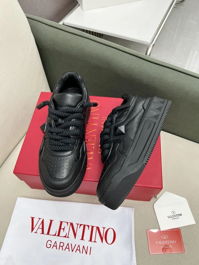 Valentino 0016