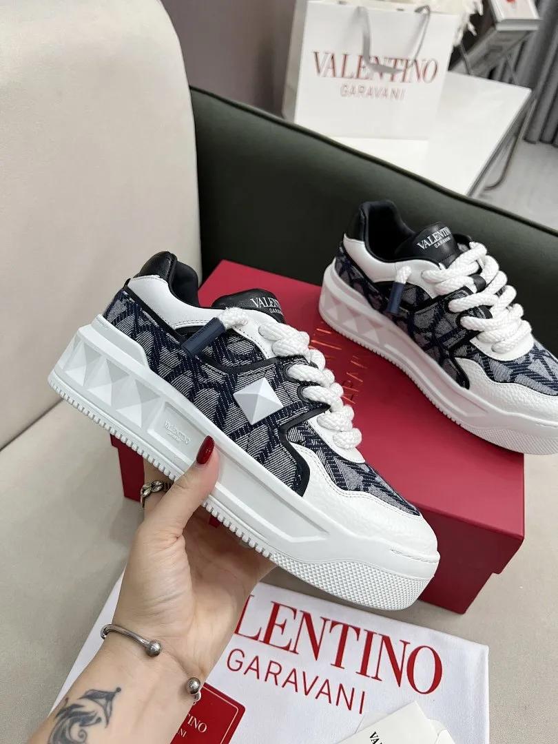 Valentino 0020