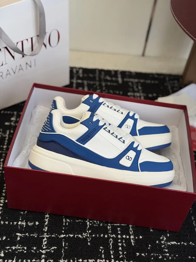 Valentino 0047
