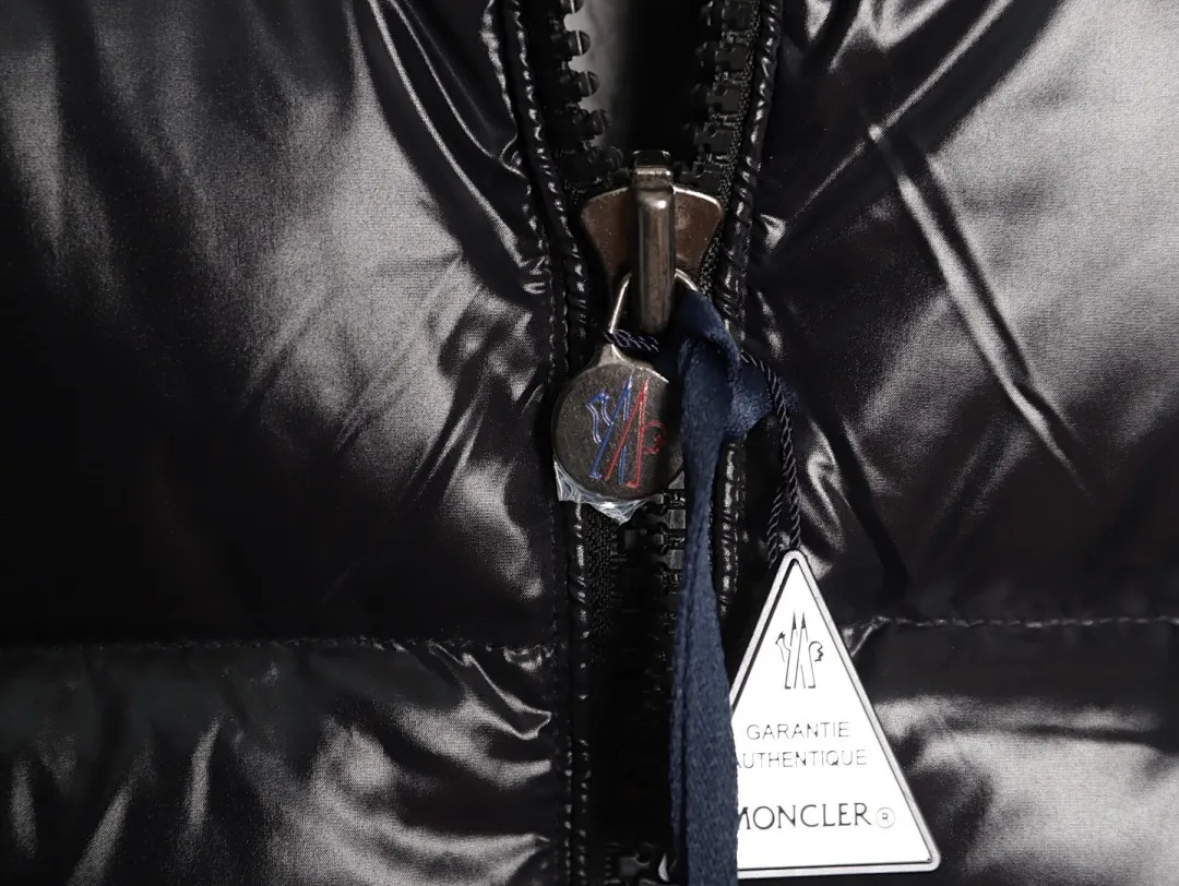 Moncler 蒙口 MAYA玛雅/陈奕迅同款/短款羽绒服