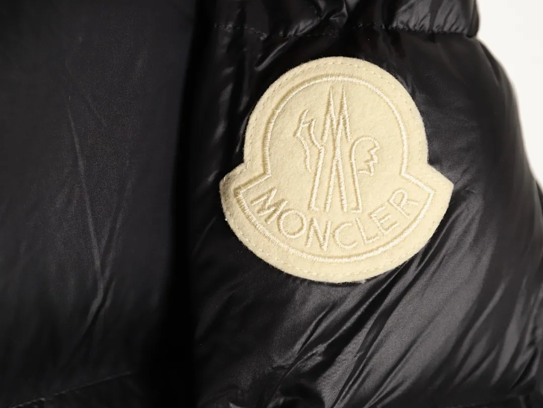 Moncler/蒙口24ss限定配色黄标拼接立领羽绒服