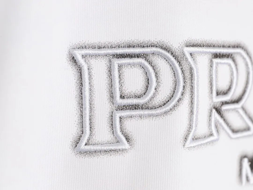 Prada/普拉达 26ss 镂空字母刺绣短袖