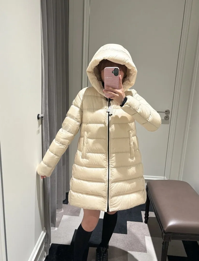 Moncler/蒙口 Baby娃娃款女士中长款连帽羽绒服