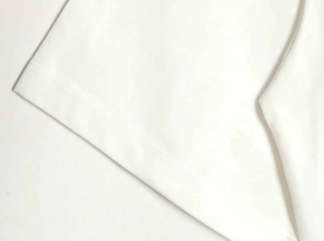 Burberry/巴宝莉 25ss 战马牙刷绣及泼墨印花短袖T恤