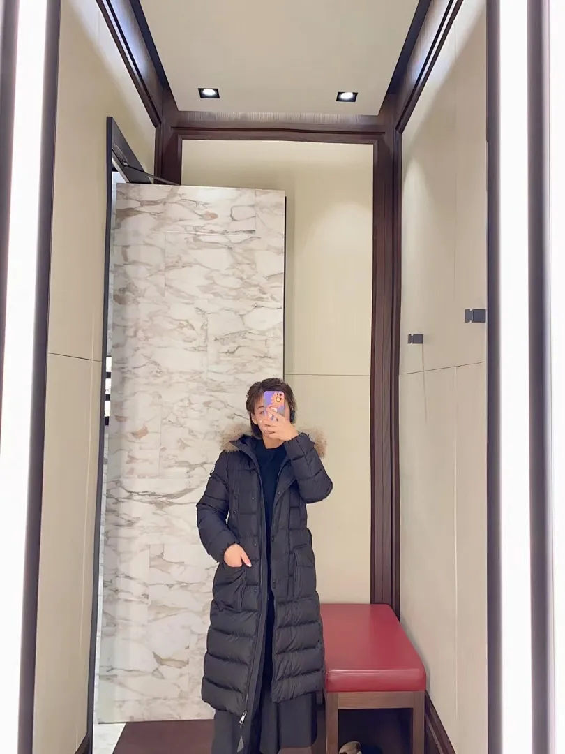 Moncler/蒙口 24ss Khloe杨幂明星同款长款哑光羽绒服