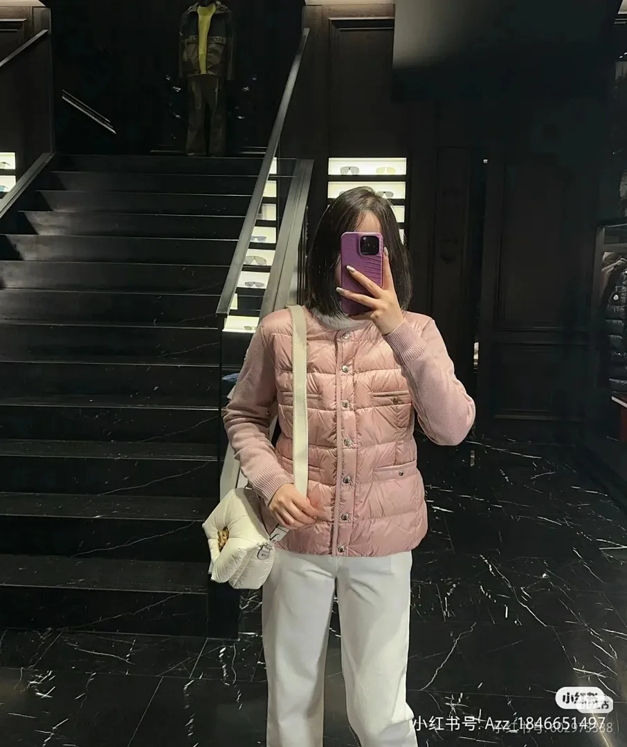 Moncler 蒙口 多纽扣针织拼接羽绒外套