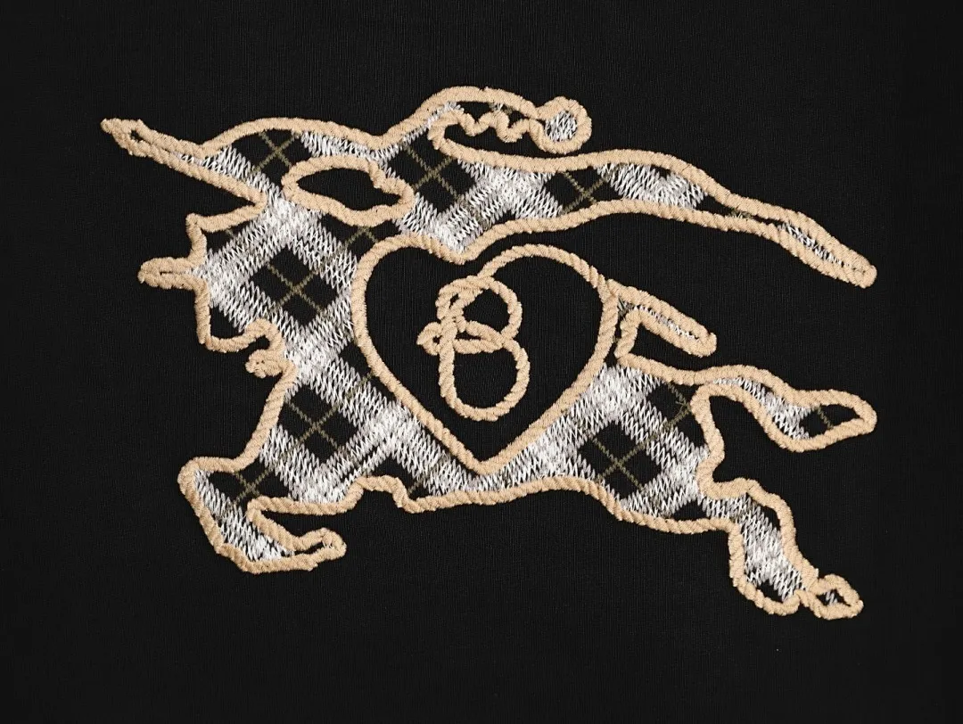 Burberry/巴宝莉 25ss 签名字母爱心战马刺绣短袖