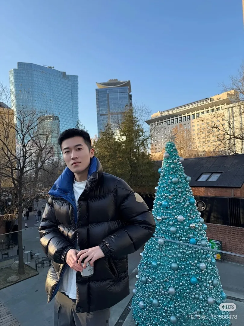 Moncler/蒙口24ss限定配色黄标拼接立领羽绒服