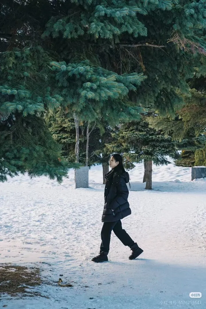 Moncler 蒙口 x 1017 ALYX 9SM联名系列连帽羽绒服