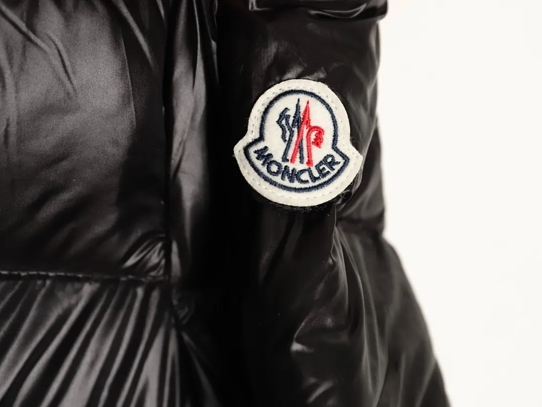 Moncler/蒙口 Baby娃娃款女士中长款连帽羽绒服