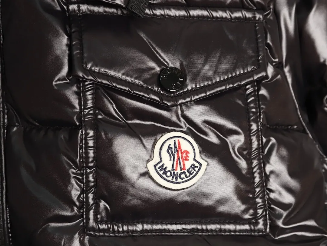Moncler/蒙口 Andro系列 SS24 ANDRO短款徽标连帽长袖羽绒服