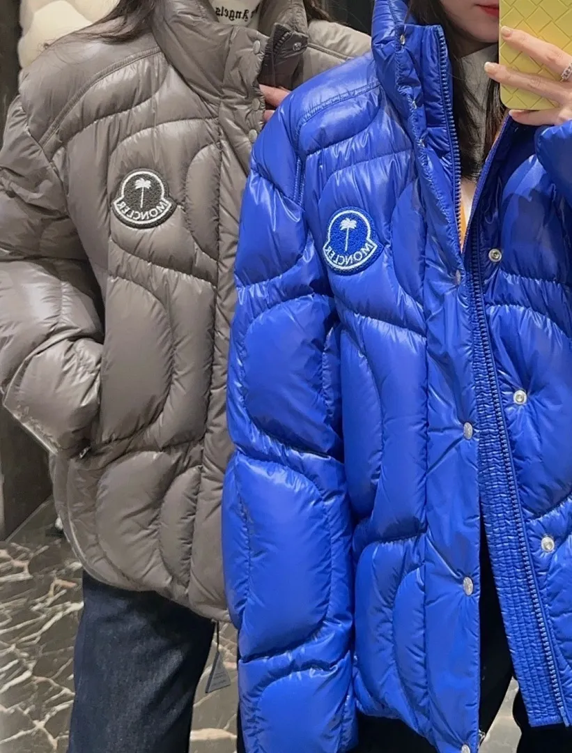 Moncler x Palm angels 联名款 Haunani 系列纯色高领宽松立领羽绒服