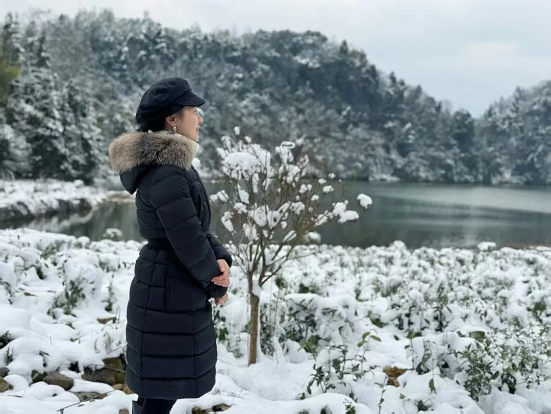 Moncler/蒙口 24ss Khloe杨幂明星同款长款哑光羽绒服