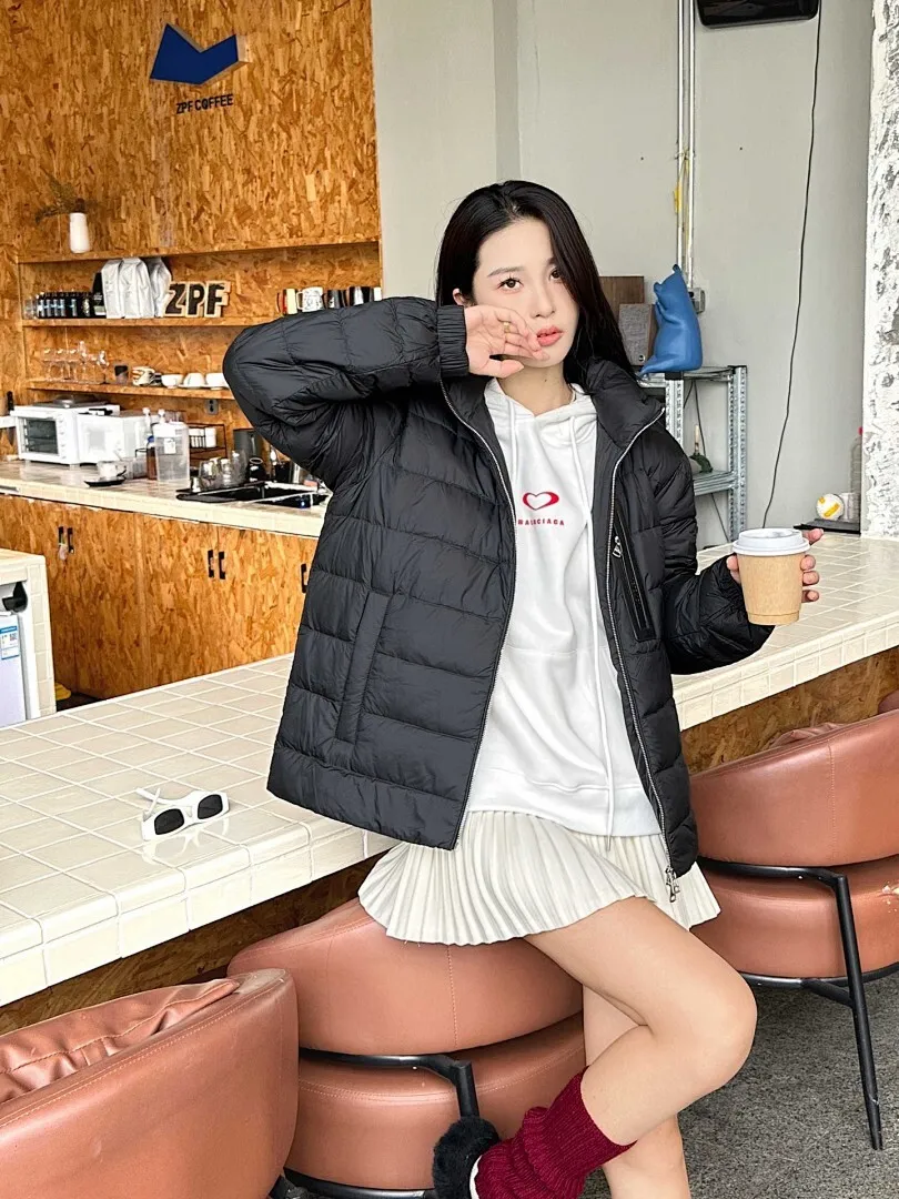 Moncler/蒙口 25Fw新款黑标皮拉链立领羽绒服