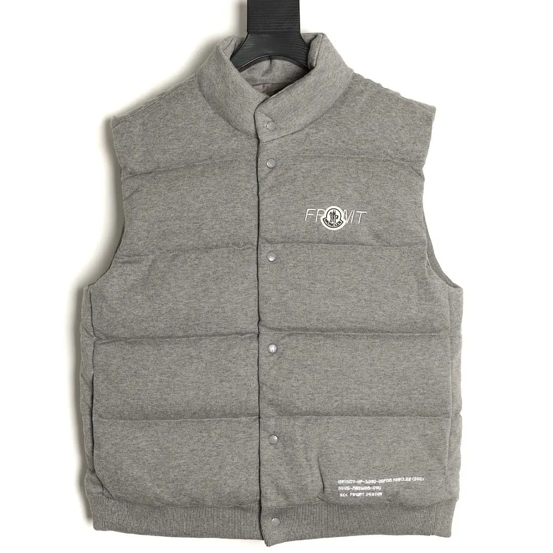 MONCLER蒙口MC 联名款小标刺绣羽绒马甲