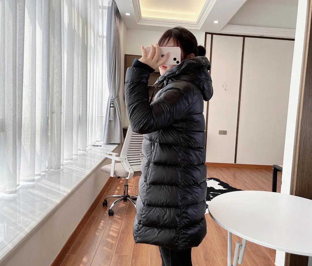 Moncler/蒙口 Baby娃娃款女士中长款连帽羽绒服