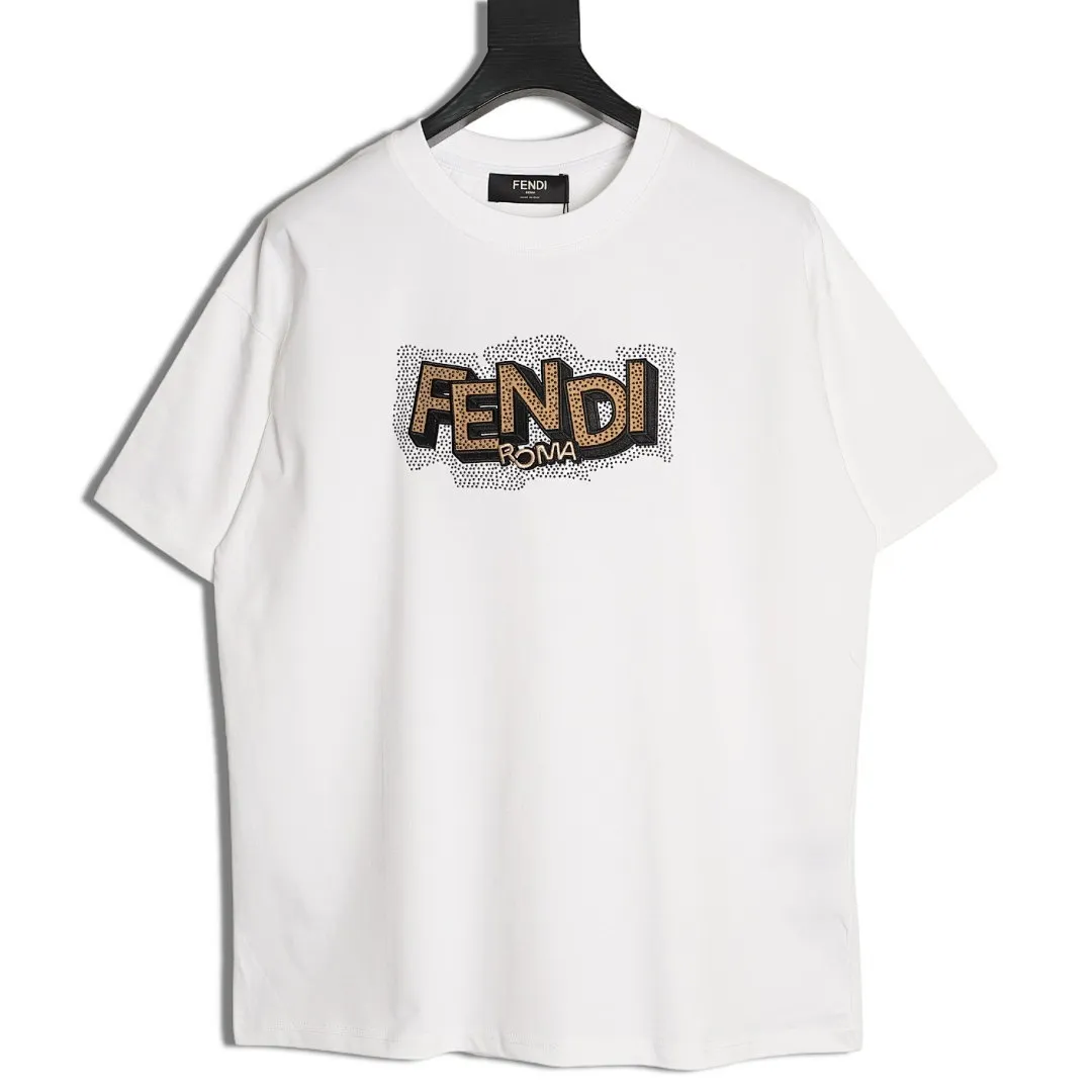 FENDI 芬迪 2026新款 官网同步 立体烫珠重工刺绣字母logo 男女同款 短袖t恤
