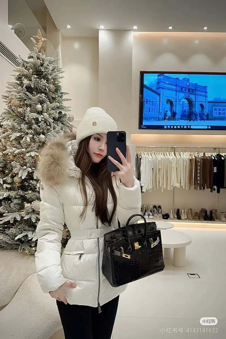 MONCLER 蒙口 HERMIFUR系列短款女款羽绒服