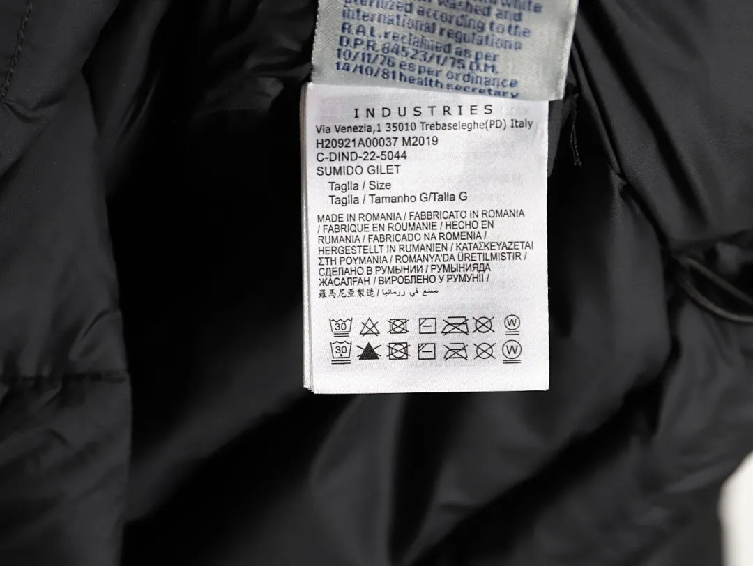 Moncler/蒙口 25Fw新款黑标皮拉链立领羽绒服