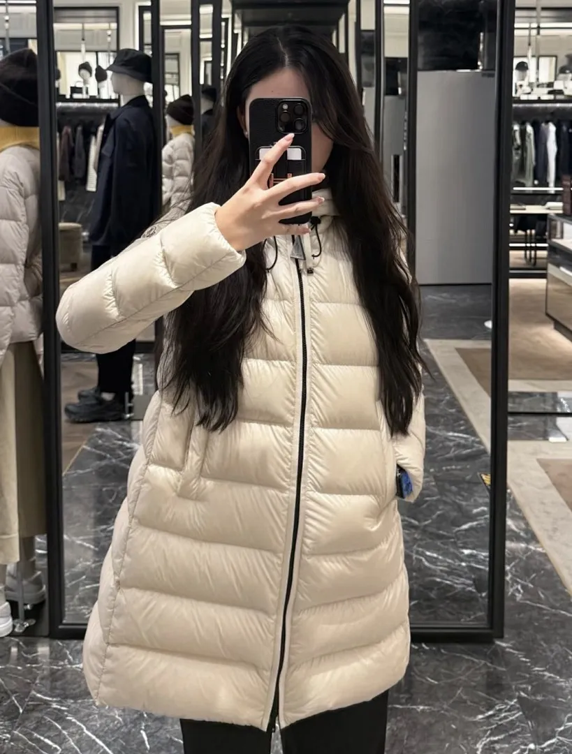 Moncler/蒙口 Baby娃娃款女士中长款连帽羽绒服