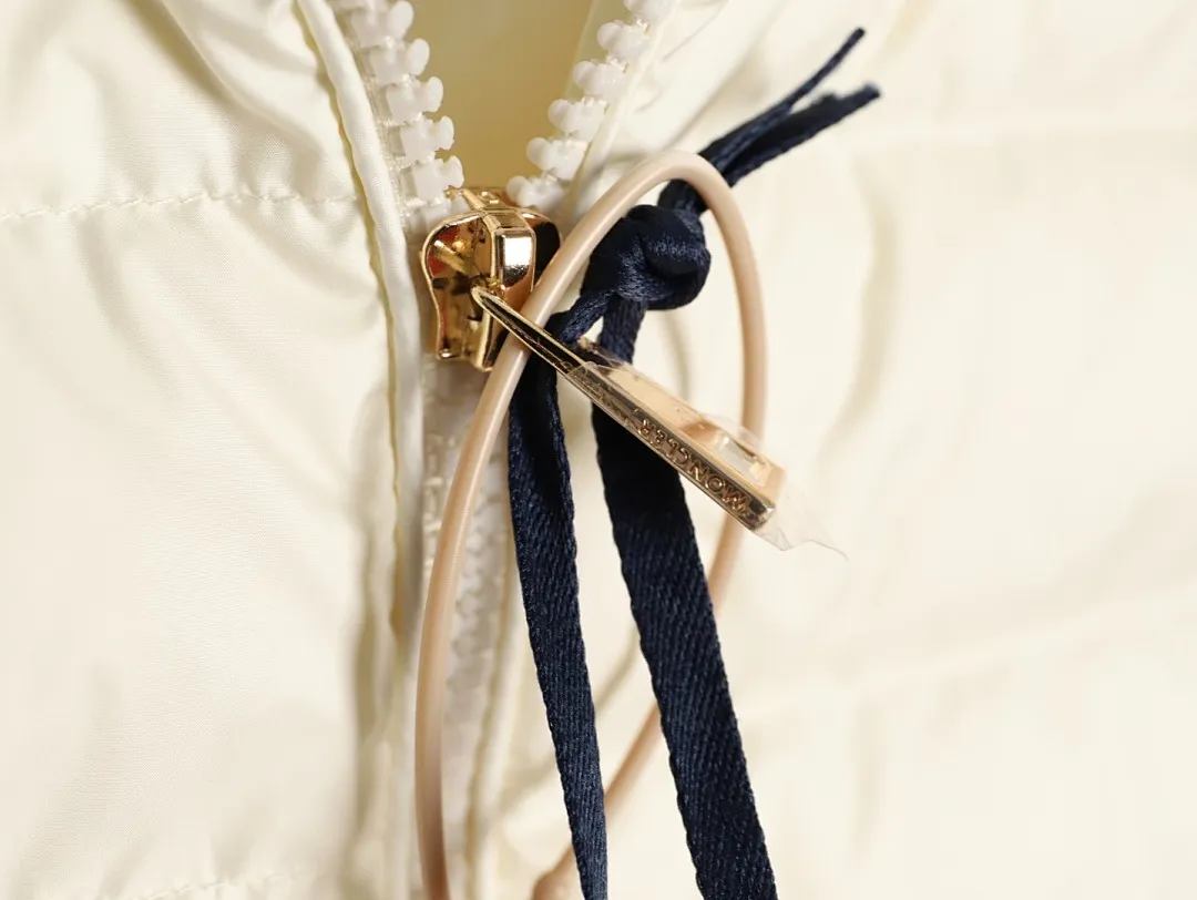 Moncler 蒙口 高领针织羽绒服Cardigan Tricot女士高领加衬羊毛拉链开衫