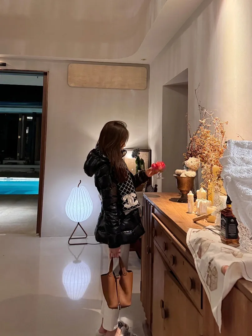 Moncler/蒙口Barante系列小蛮腰束腰羽绒服