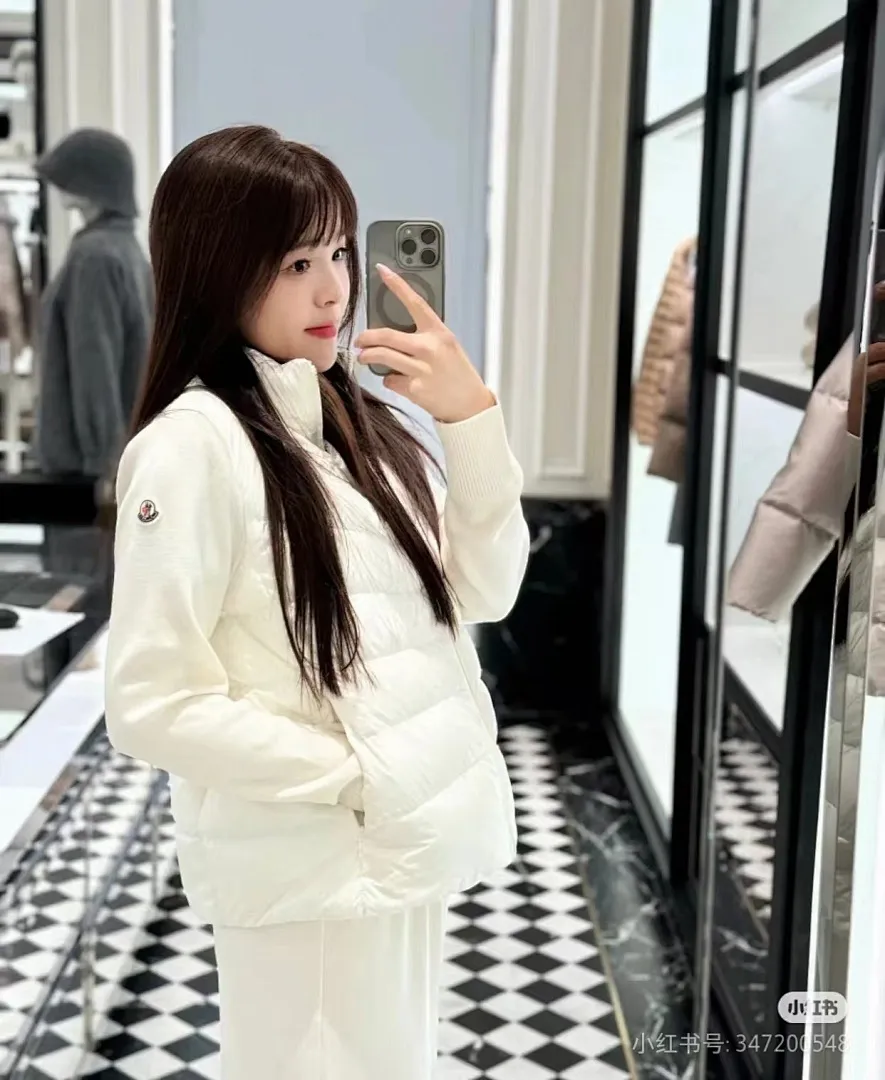 Moncler 蒙口 24s新款不规则拼接针织立领轻薄羽绒服外套