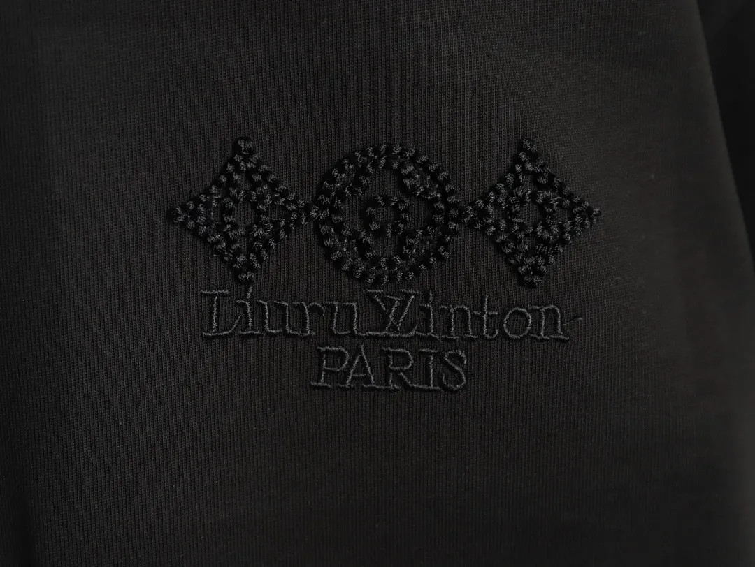 Louis Vuitton 三花刺绣短袖T恤