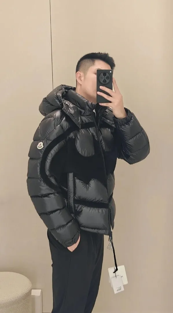 Moncler蒙口MC 24款 蝙蝠侠标识羽绒服