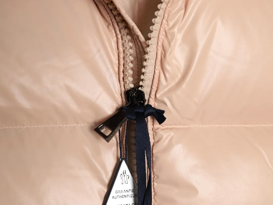 Moncler 蒙口 MAYA玛雅/陈奕迅同款/短款羽绒服