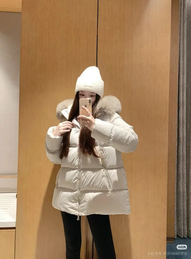 Moncler 蒙口 FW25 Laichefur纯色连帽短款羽绒服夹克外套
