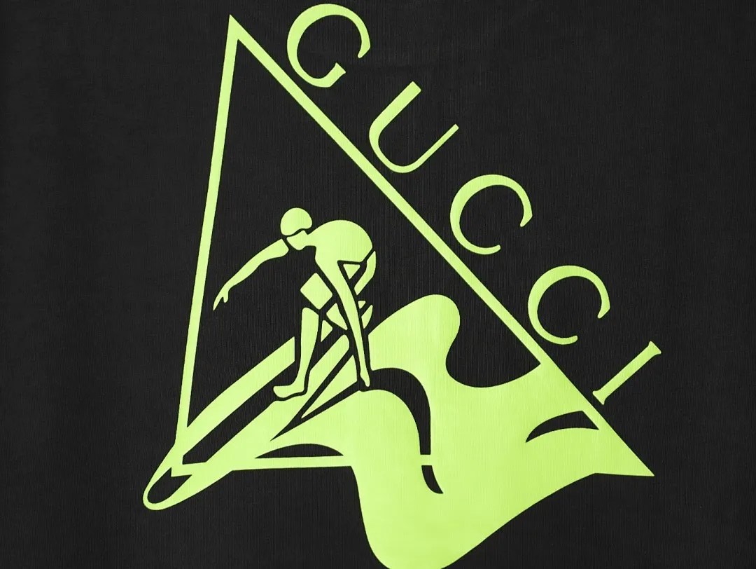 GUCCI 古驰 2026新款 立体压花字母logo 男女同款 短袖t恤