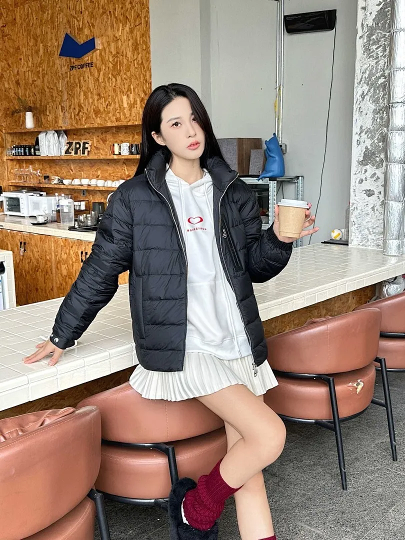 Moncler/蒙口 25Fw新款黑标皮拉链立领羽绒服
