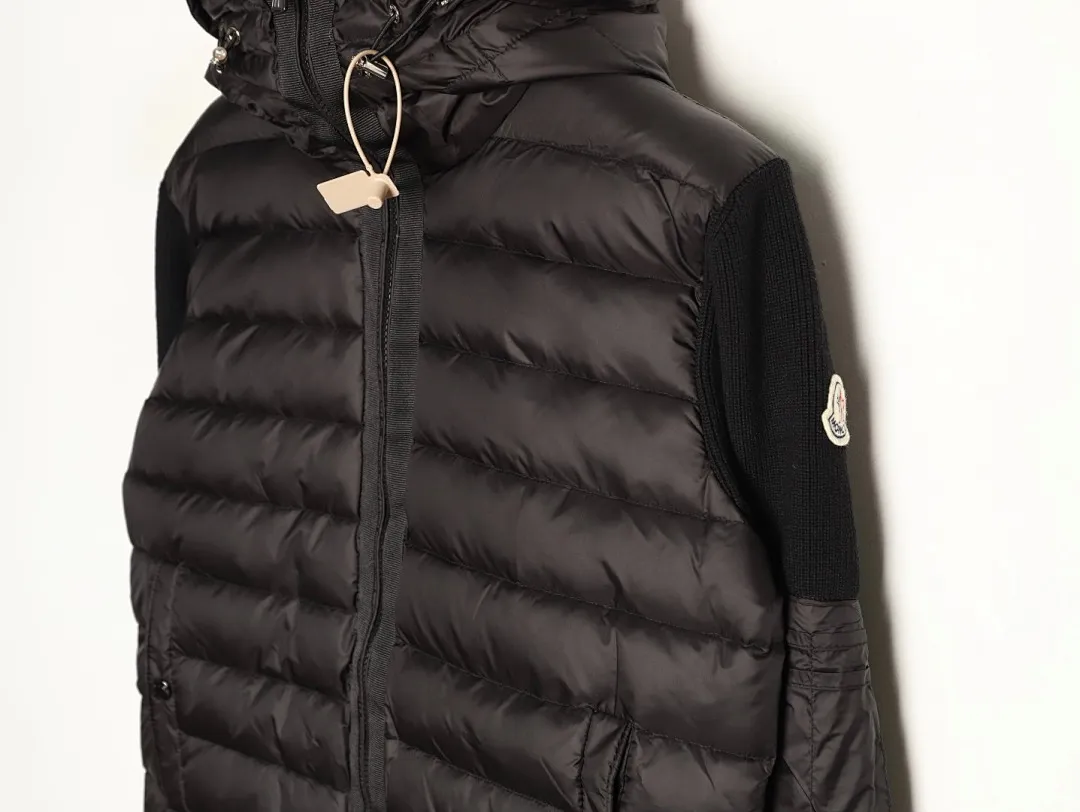 Moncler蒙口24s新款袖子拼接针织连帽轻薄羽绒服外套