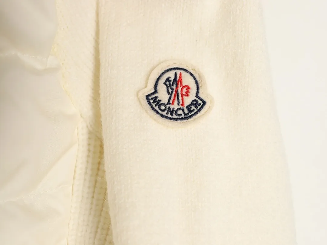 Moncler 蒙口 高领针织羽绒服Cardigan Tricot女士高领加衬羊毛拉链开衫