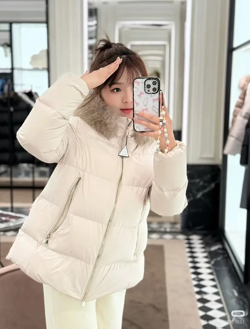 Moncler 蒙口 FW25 Laichefur纯色连帽短款羽绒服夹克外套