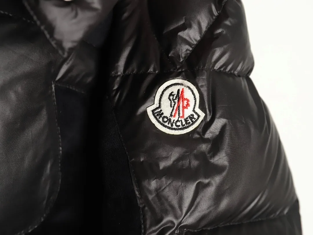 Moncler蒙口MC 24款 蝙蝠侠标识羽绒服