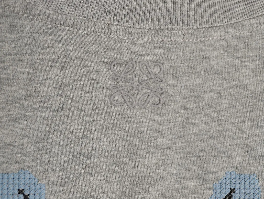 LOEWE 罗意威联名Louis Wain 小猫字母logo刺绣短袖T恤