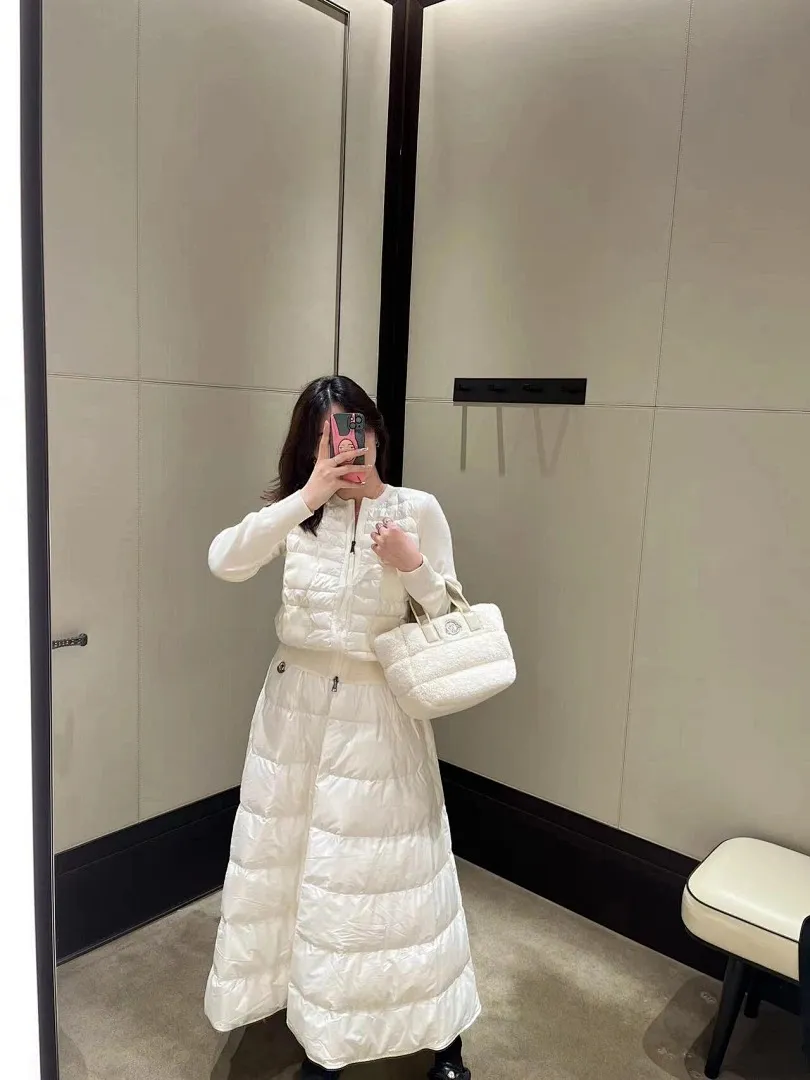 Moncler/蒙口 四口袋针织拼接羽绒外套