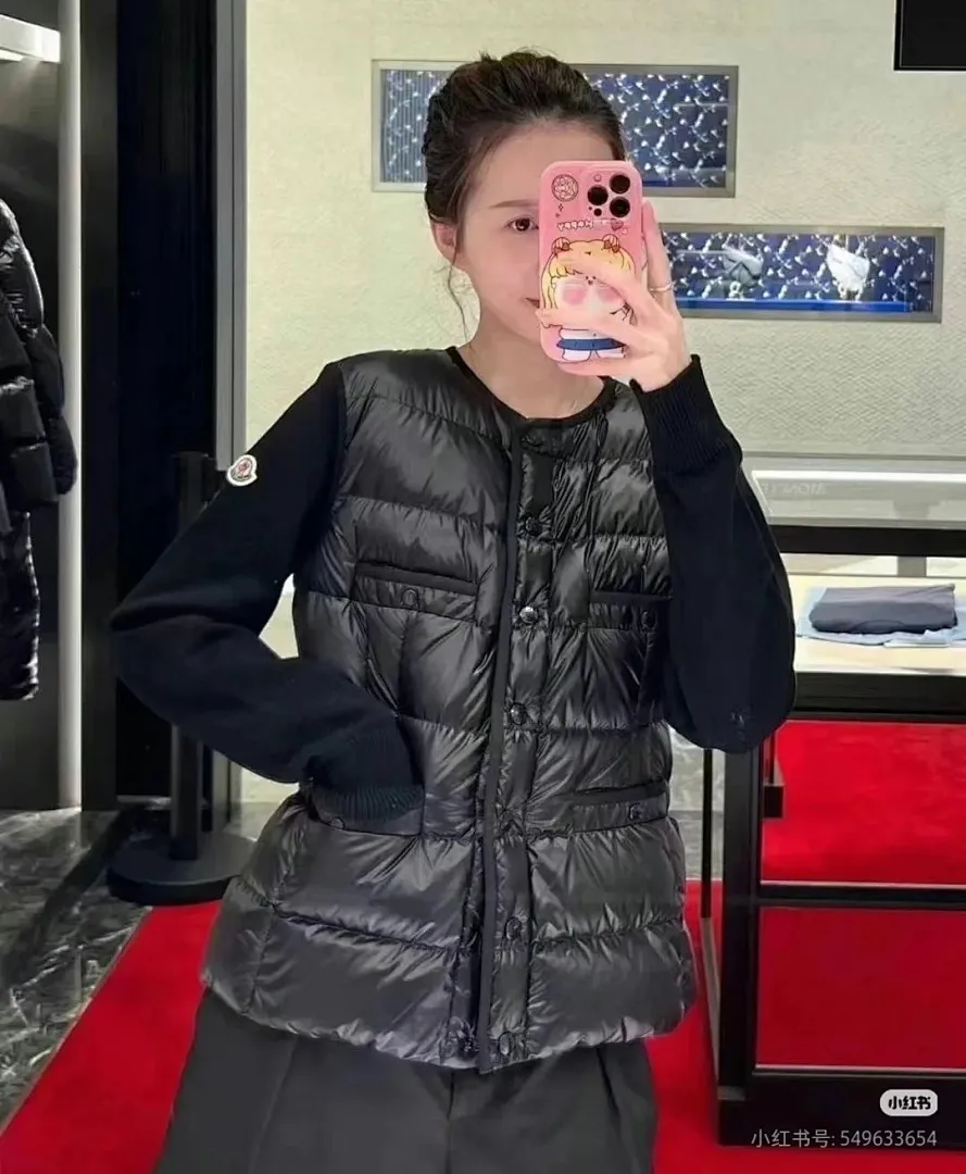 Moncler 蒙口 多纽扣针织拼接羽绒外套