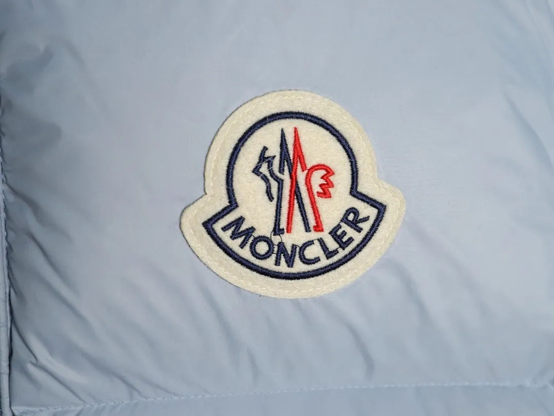 Moncler 蒙口 Mon Citala 简约立领大标羽绒服