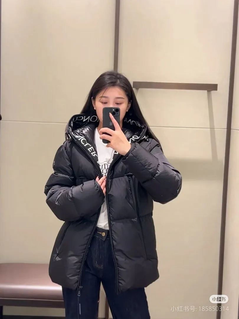Moncler 蒙口 24ss内里门襟字母绣花羽绒服