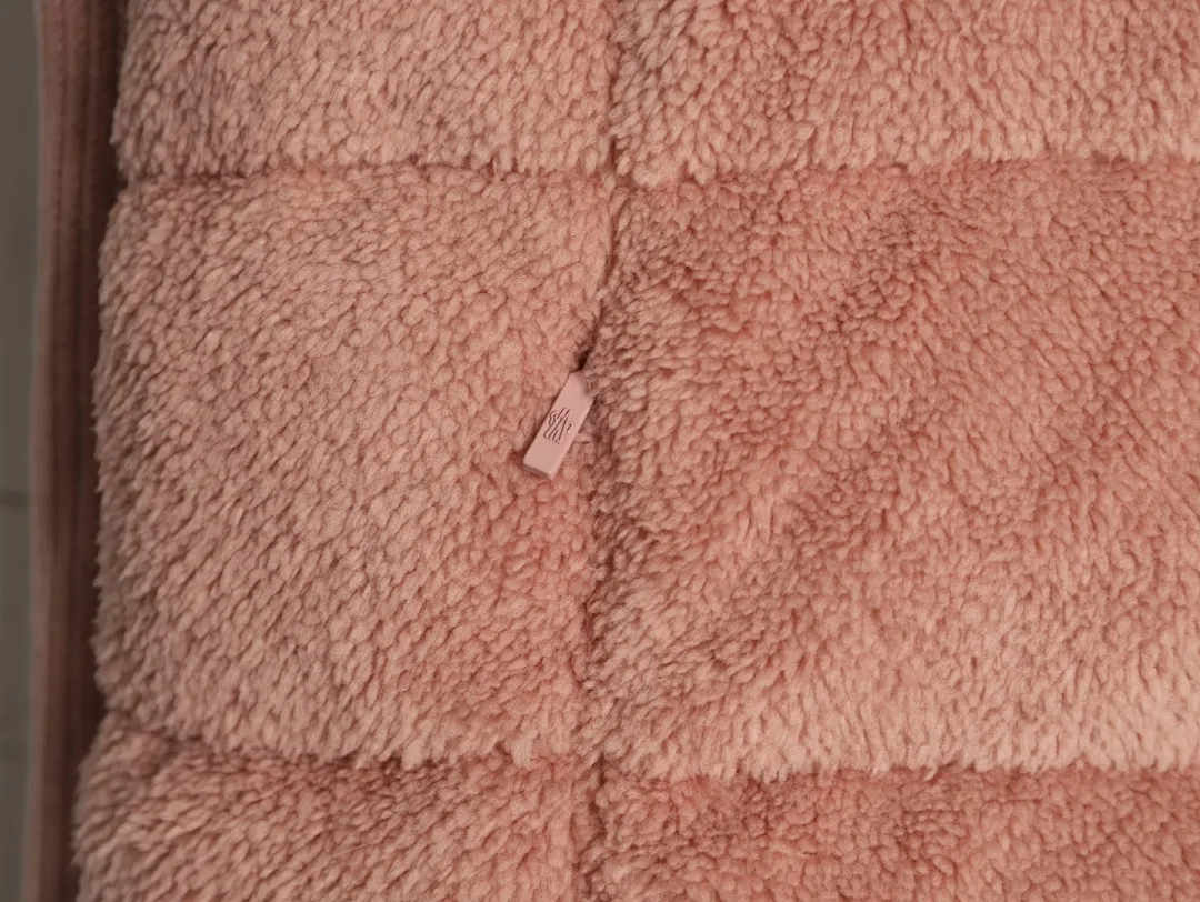 Moncler 蒙口女款羊羔毛拼接羽绒服