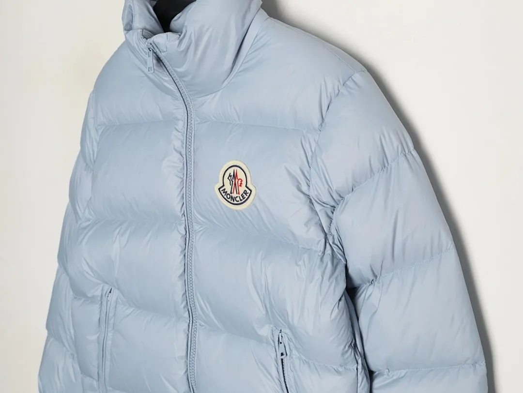Moncler 蒙口 Mon Citala 简约立领大标羽绒服
