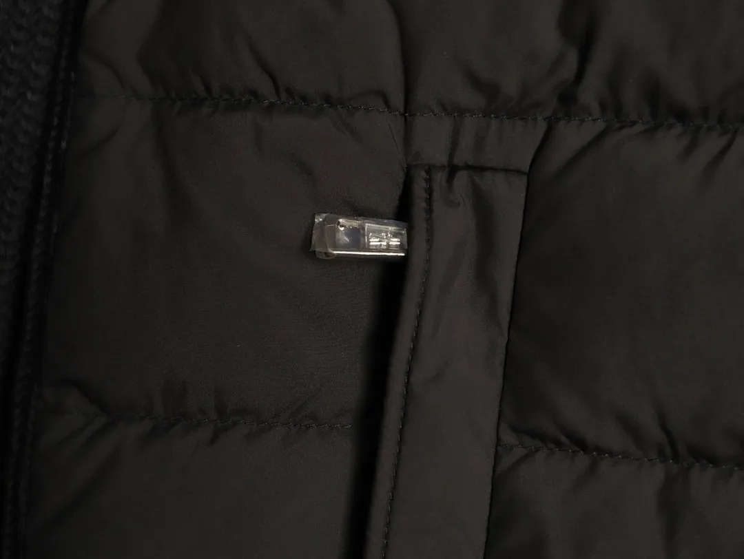 Moncler/蒙口 门襟织带针织拼接羽绒外套