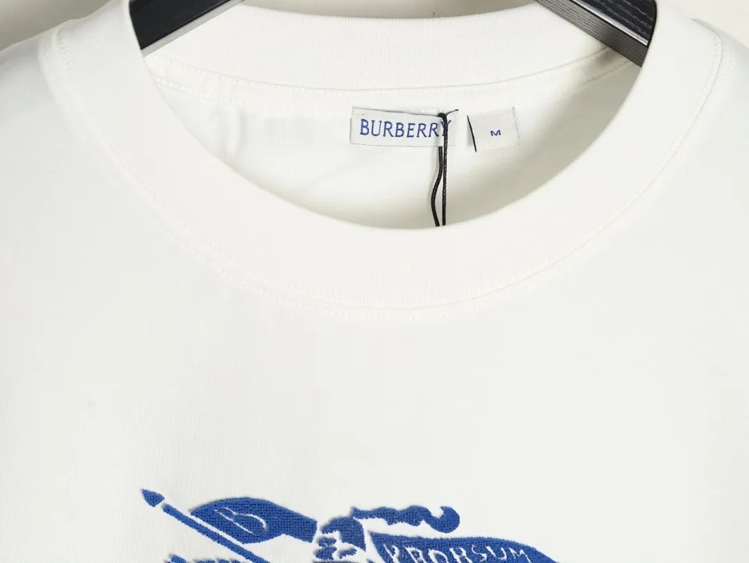 Burberry/巴宝莉 25ss 战马牙刷绣及泼墨印花短袖T恤