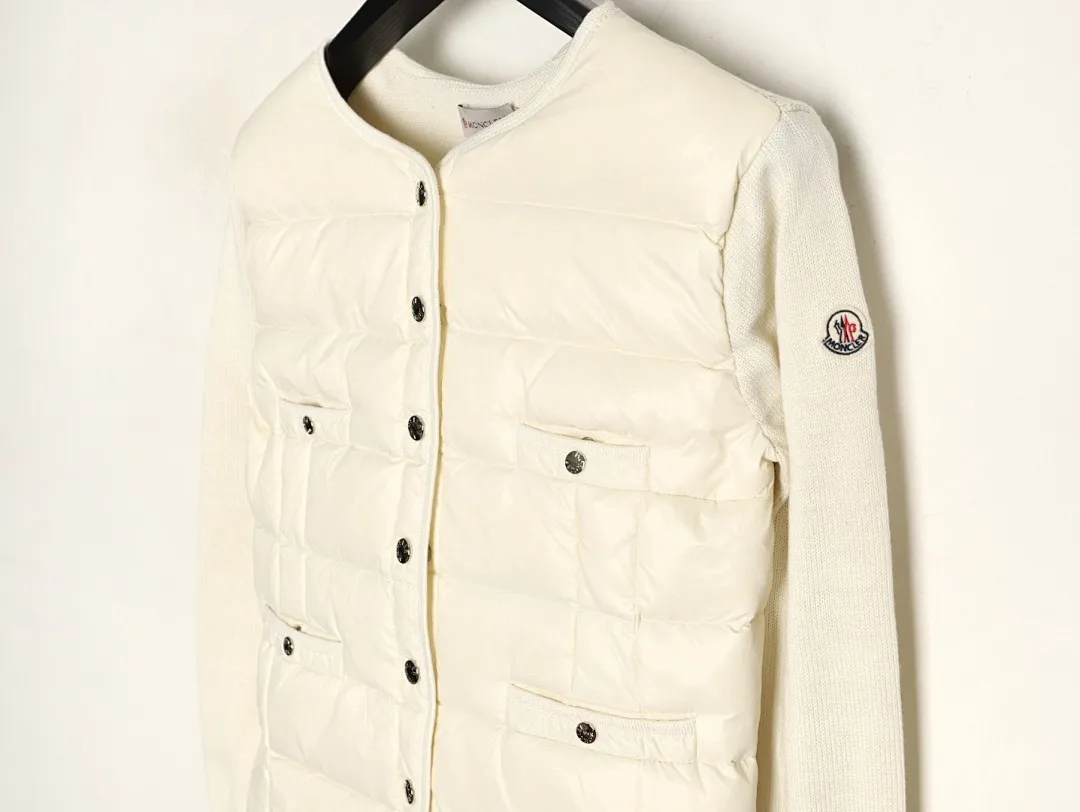 Moncler 蒙口 多纽扣针织拼接羽绒外套